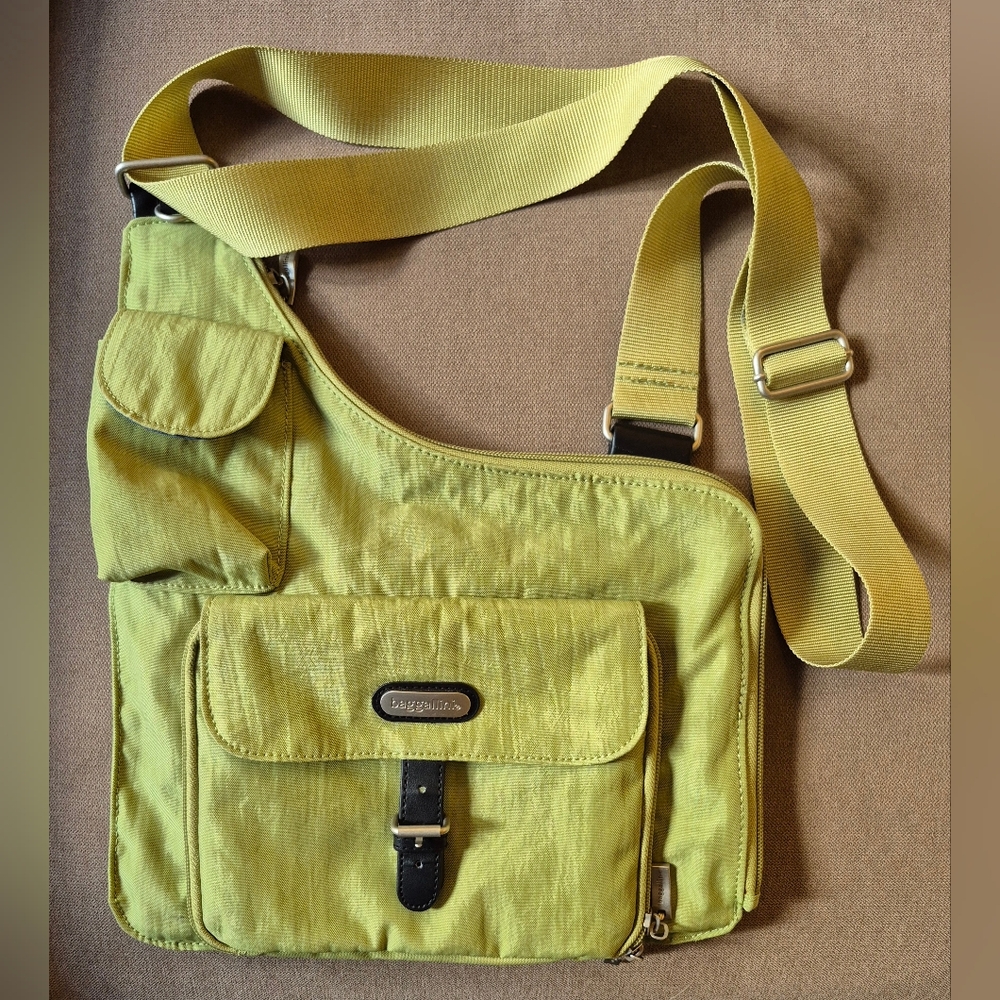 * Sold* BAGGALLINI Olive Green/Light Green Crossbody Bag